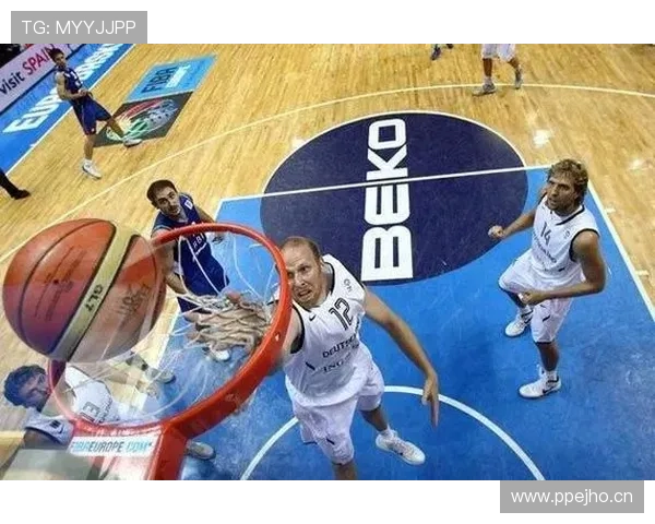 球卡篮筐是什么规则?解析NBA与FIBA判罚标准 球卡篮筐是什么规则?解析NBA与FIBA判罚标准